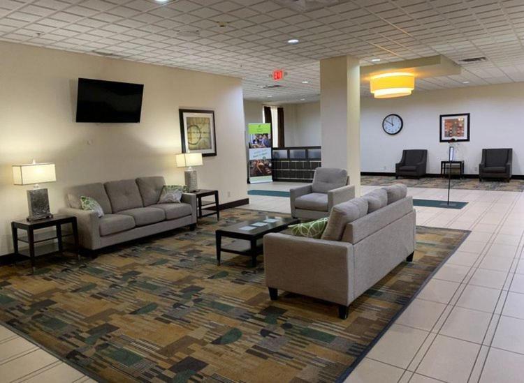 Quality Inn & Suites Downtown Mansfield Exterior foto